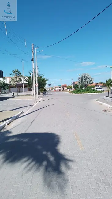 Foto 3 de Casa com 2 quartos à venda, 186m2 em Centro, Fortim - CE