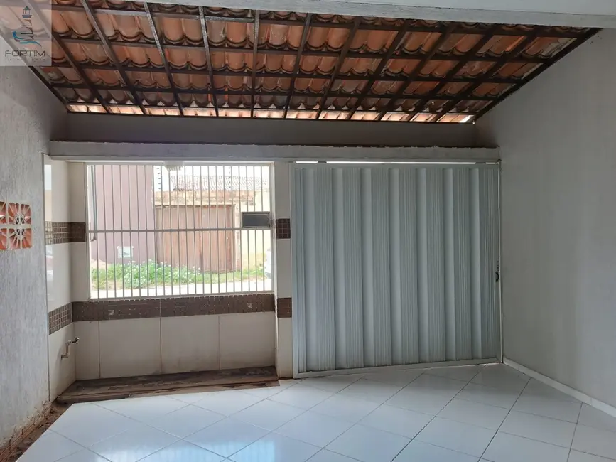 Foto 4 de Casa com 2 quartos à venda, 186m2 em Centro, Fortim - CE
