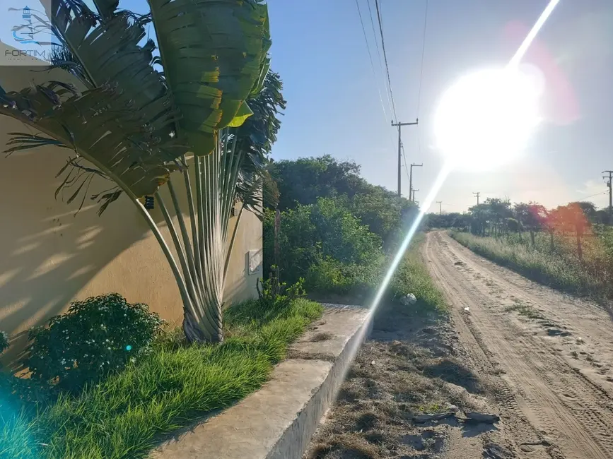 Foto 3 de Casa com 2 quartos à venda, 70m2 em Centro, Fortim - CE