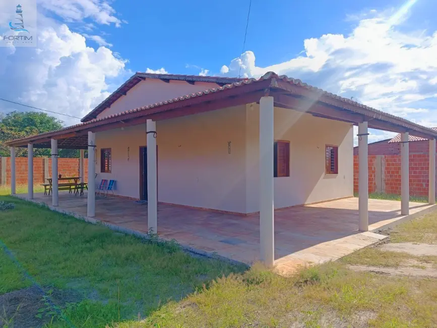 Casa com 2 quartos à venda, 753m2 em Centro, Fortim - CE - imagem 1 Foto 1 de Casa com 2 quartos à venda, 753m2 em Centro, Fortim - CE