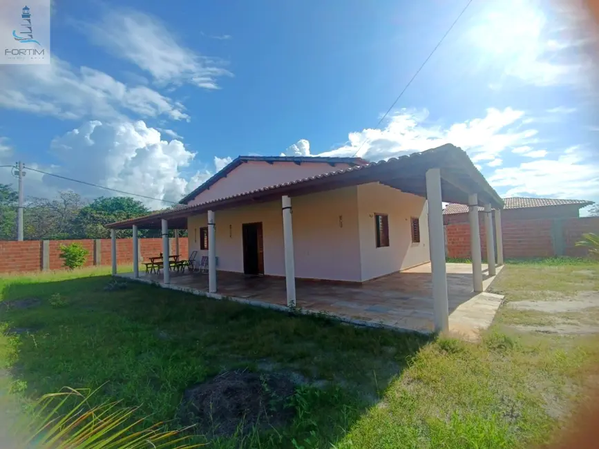 Casa com 2 quartos à venda, 753m2 em Centro, Fortim - CE - imagem 4 Foto 4 de Casa com 2 quartos à venda, 753m2 em Centro, Fortim - CE