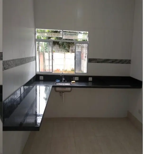 Foto 2 de Casa com 2 quartos para alugar, 100m2 em Jardim Caiapiá, Cotia - SP
