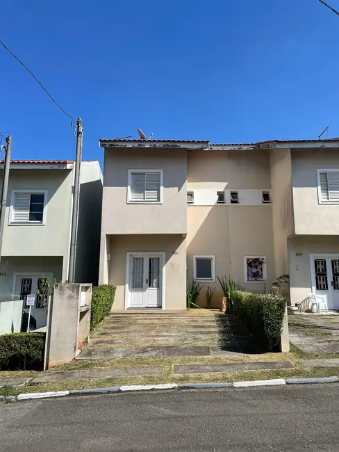 Foto 1 de Casa com 2 quartos para alugar, 60m2 em Chácara Canta Galo, Cotia - SP