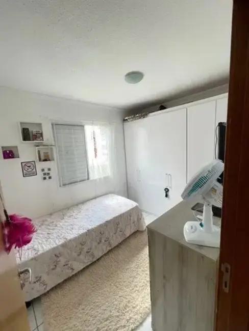 Foto 2 de Apartamento com 2 quartos à venda, 56m2 em Jardim Ísis, Cotia - SP