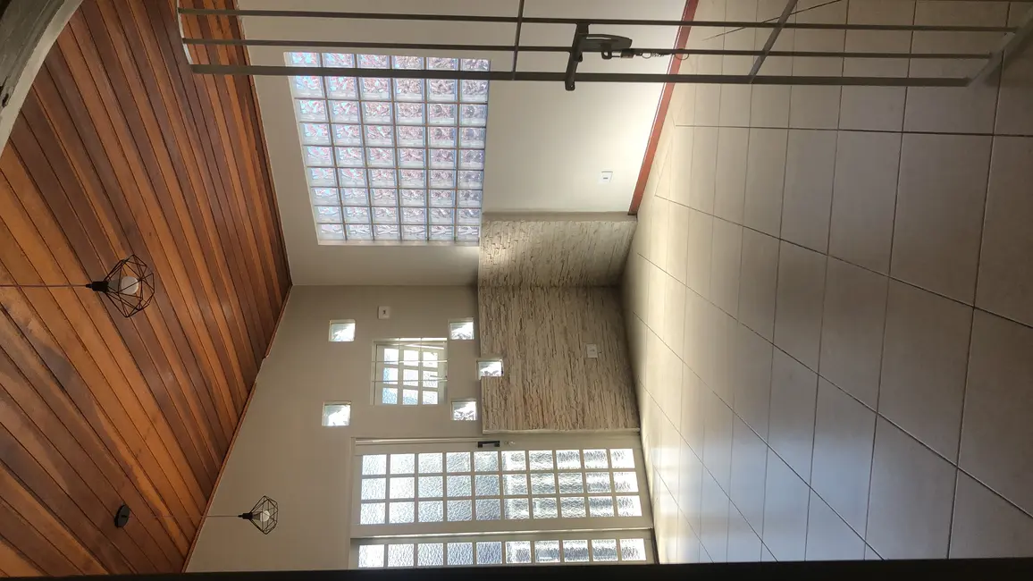 Foto 1 de Casa com 2 quartos para alugar, 115m2 em Jardim Nomura, Cotia - SP