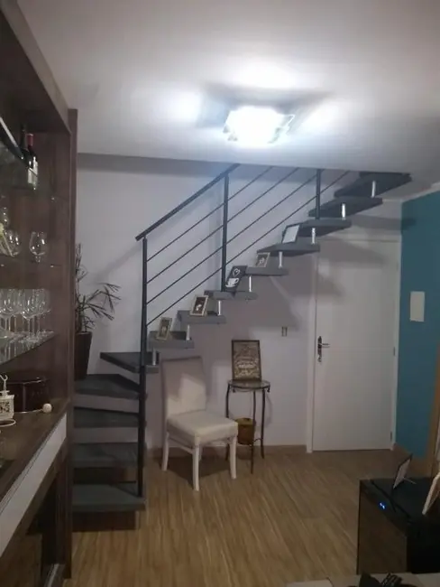 Foto 1 de Casa com 2 quartos para alugar, 48m2 em Jardim Petrópolis, Cotia - SP