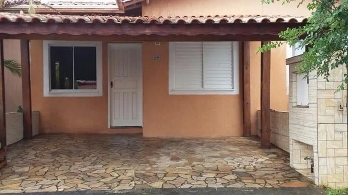 Foto 2 de Casa com 2 quartos à venda, 70m2 em Jardim Petrópolis, Cotia - SP
