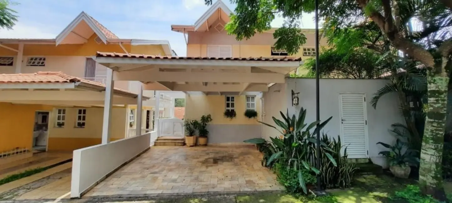 Foto 1 de Casa com 3 quartos à venda, 153m2 em Granja Viana, Cotia - SP