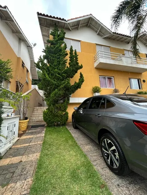 Foto 2 de Casa com 3 quartos à venda, 133m2 em Vila Santo Antônio, Cotia - SP