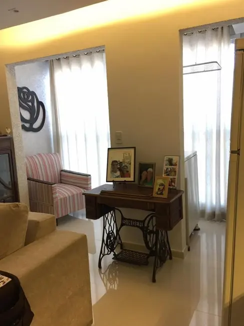 Foto 2 de Apartamento com 1 quarto à venda, 69m2 em Jardim Marilu, Carapicuiba - SP