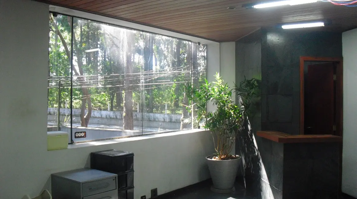 Foto 1 de Sala Comercial com 1 quarto para alugar, 33m2 em Jardim Lambreta, Cotia - SP