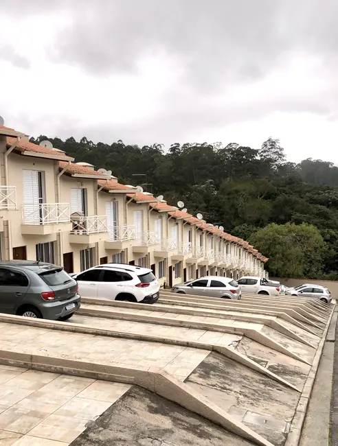 Foto 2 de Casa com 4 quartos para alugar, 320m2 em Jardim Caiapiá, Cotia - SP