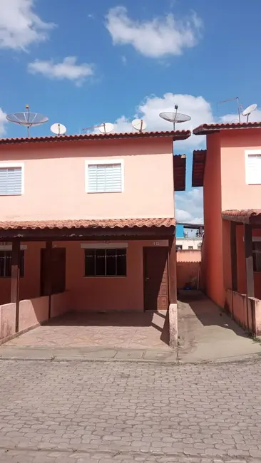 Foto 2 de Casa com 2 quartos para alugar, 70m2 em Jardim Leonor, Cotia - SP