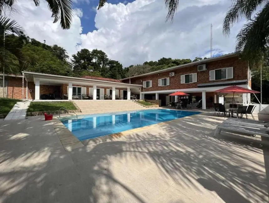 Foto 1 de Casa com 5 quartos à venda, 842m2 em Parque Silvino Pereira, Cotia - SP