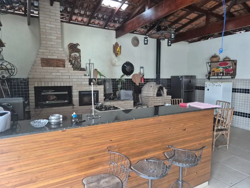 Foto 4 de Casa com 3 quartos à venda, 430m2 em Gramado, Cotia - SP