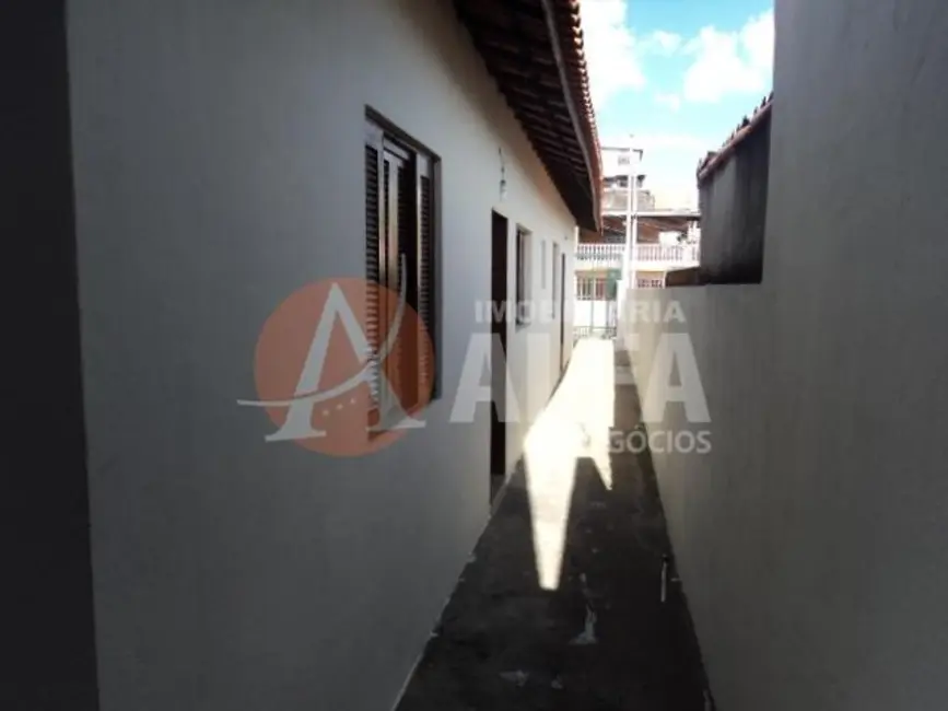 Foto 5 de Casa com 2 quartos para alugar, 120m2 em Jardim Nova Coimbra, Cotia - SP