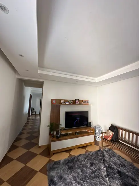Foto 5 de Casa com 5 quartos para alugar, 167m2 em Jardim Sabiá, Cotia - SP