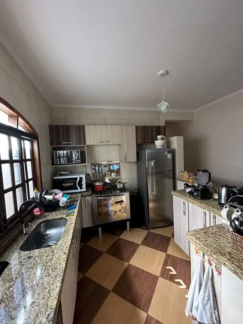 Foto 8 de Casa com 5 quartos para alugar, 167m2 em Jardim Sabiá, Cotia - SP