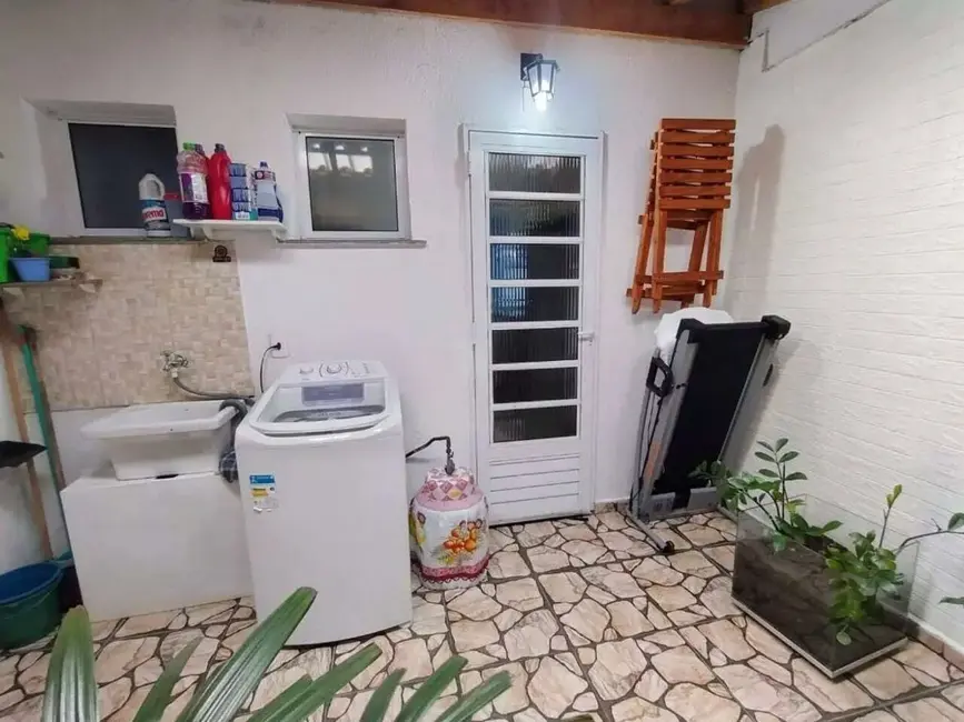 Foto 4 de Casa com 2 quartos à venda, 60m2 em Água Espraiada (Caucaia do Alto), Cotia - SP