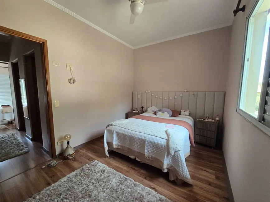 Foto 9 de Casa de Condomínio com 3 quartos para alugar, 100m2 em Jardim Ipês, Cotia - SP