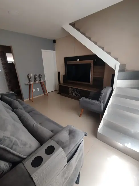 Foto 3 de Casa de Condomínio com 2 quartos à venda, 51m2 em Água Espraiada (Caucaia do Alto), Cotia - SP