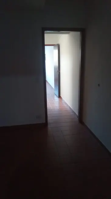 Casa com 3 quartos para alugar, 125m2 em Jardim Eliane, Cotia - SP - imagem 3 Foto 3 de Casa com 3 quartos para alugar, 125m2 em Jardim Eliane, Cotia - SP