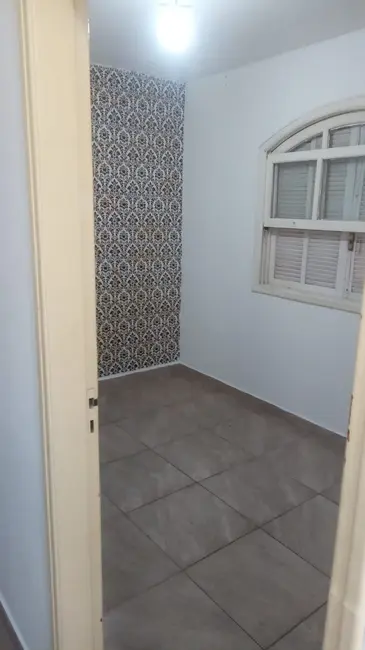 Casa com 3 quartos para alugar, 125m2 em Jardim Eliane, Cotia - SP - imagem 6 Foto 6 de Casa com 3 quartos para alugar, 125m2 em Jardim Eliane, Cotia - SP
