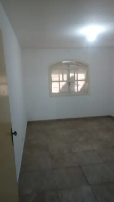 Casa com 3 quartos para alugar, 125m2 em Jardim Eliane, Cotia - SP - imagem 5 Foto 5 de Casa com 3 quartos para alugar, 125m2 em Jardim Eliane, Cotia - SP