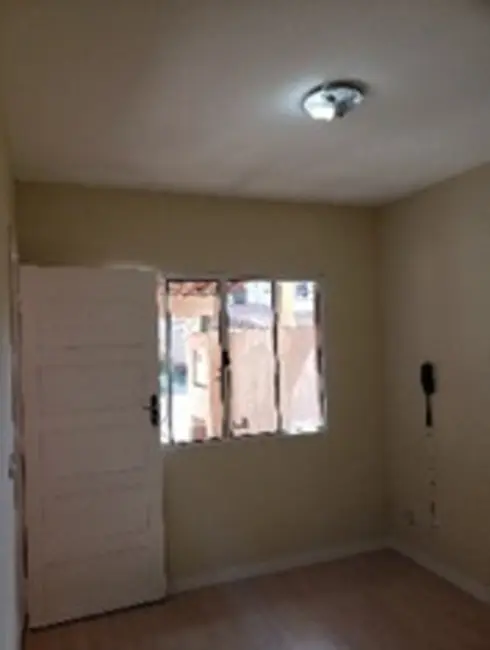 Foto 5 de Casa de Condomínio com 2 quartos para alugar, 70m2 em Jardim Petrópolis, Cotia - SP