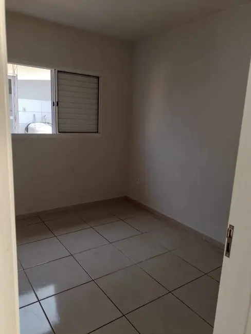 Foto 3 de Casa com 2 quartos à venda, 200m2 em Jardim Adelinha, Franca - SP