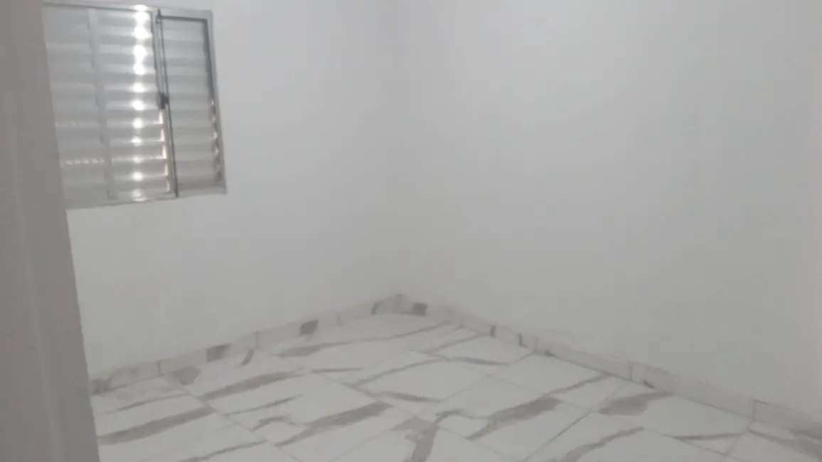 Foto 8 de Casa com 2 quartos para alugar, 70m2 em Jardim Nara Lúcia, Cotia - SP