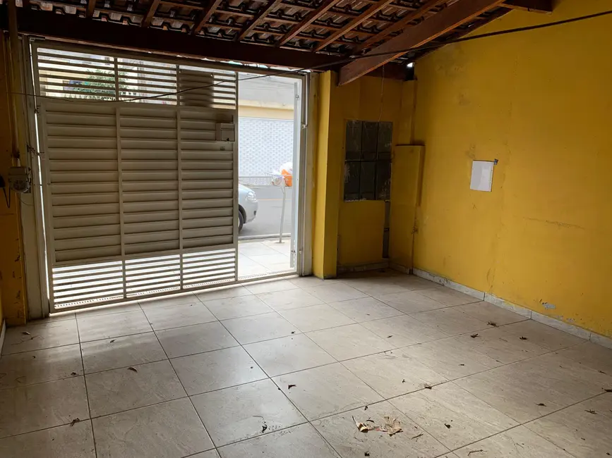 Foto 2 de Casa com 2 quartos para alugar, 80m2 em Jardim Araruama, Cotia - SP