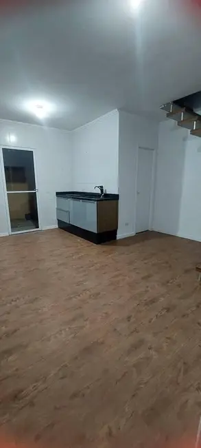 Foto 3 de Casa de Condomínio com 2 quartos para alugar, 49m2 em Chácara Rincão, Cotia - SP