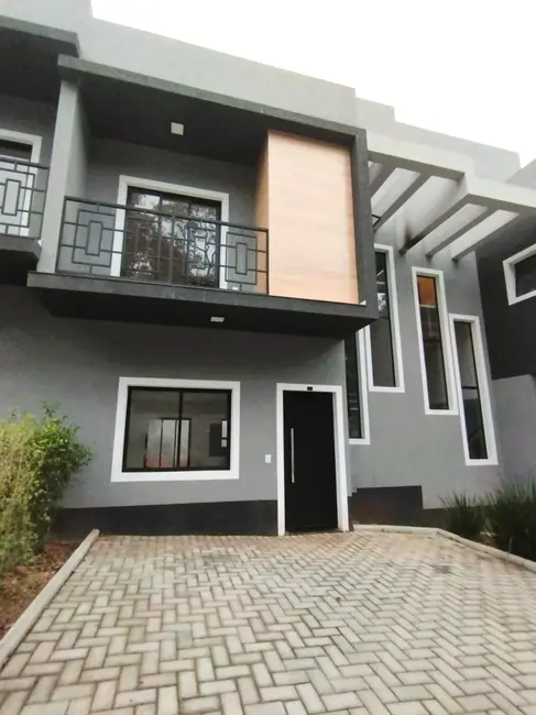 Foto 1 de Casa de Condomínio com 3 quartos para alugar, 90m2 em Jardim dos Pereiras (Caucaia do Alto), Cotia - SP