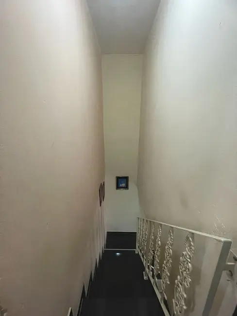 Foto 9 de Casa com 6 quartos para alugar, 200m2 em Parque São George, Cotia - SP