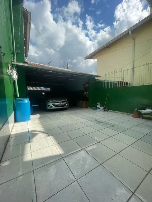 Foto 2 de Casa com 6 quartos para alugar, 200m2 em Parque São George, Cotia - SP
