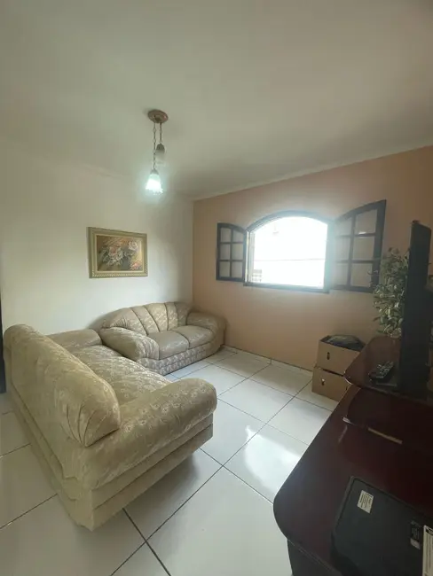 Foto 5 de Casa com 6 quartos para alugar, 200m2 em Parque São George, Cotia - SP