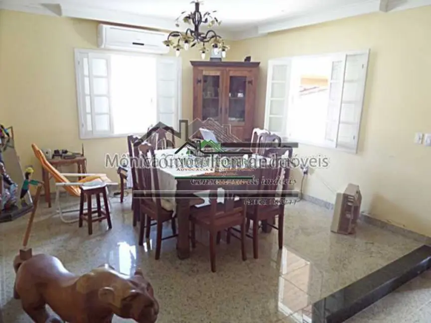 Foto 6 de Casa com 3 quartos à venda, 385m2 em Marica - RJ