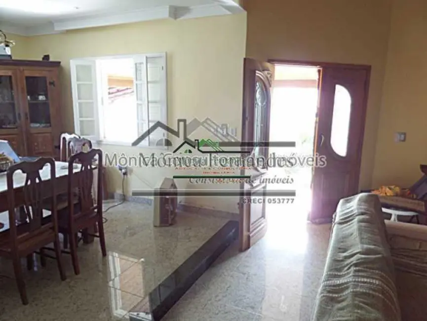 Foto 5 de Casa com 3 quartos à venda, 385m2 em Marica - RJ