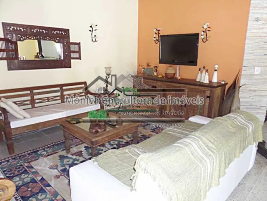 Foto 4 de Casa com 3 quartos à venda, 385m2 em Marica - RJ