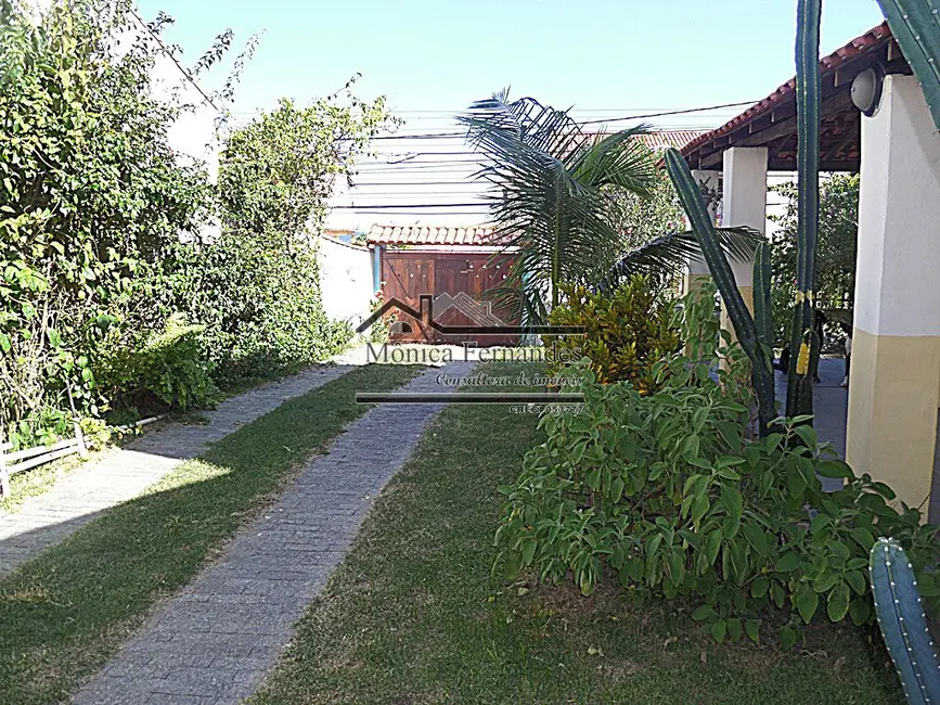 Foto 6 de Casa com 2 quartos à venda, 190m2 em Marica - RJ