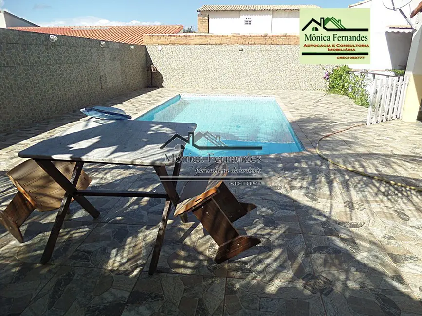 Foto 2 de Casa com 2 quartos à venda, 190m2 em Marica - RJ