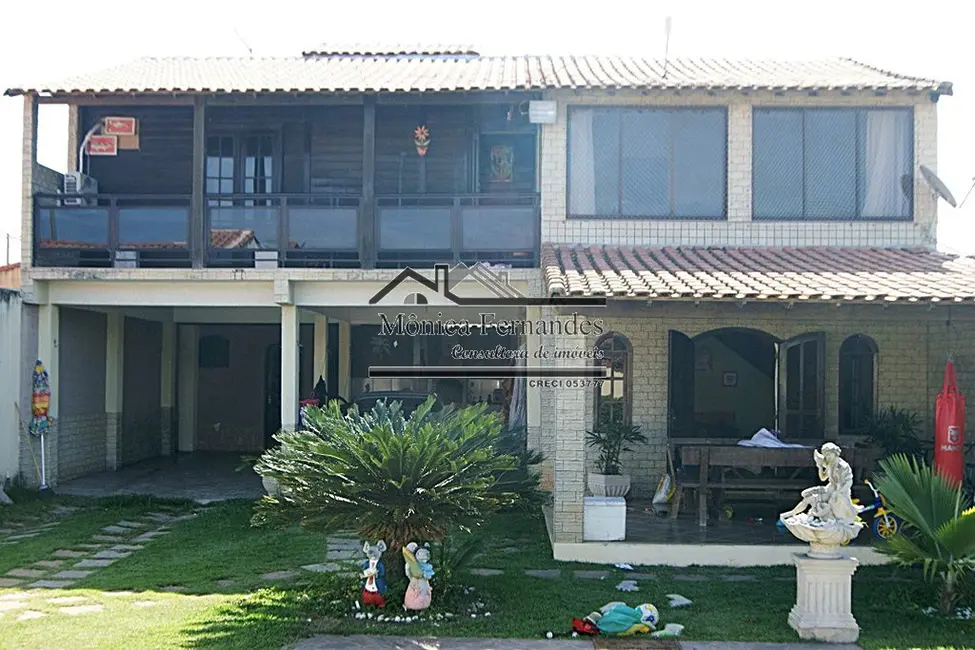 Foto 4 de Casa com 4 quartos à venda, 268m2 em Marica - RJ