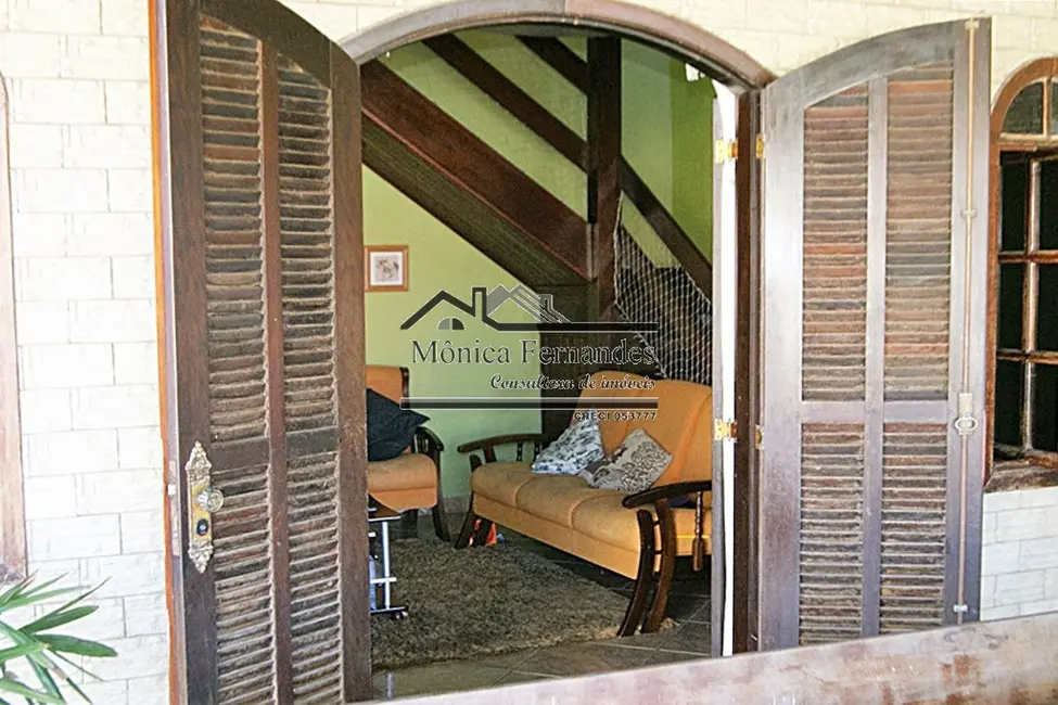 Foto 6 de Casa com 4 quartos à venda, 268m2 em Marica - RJ