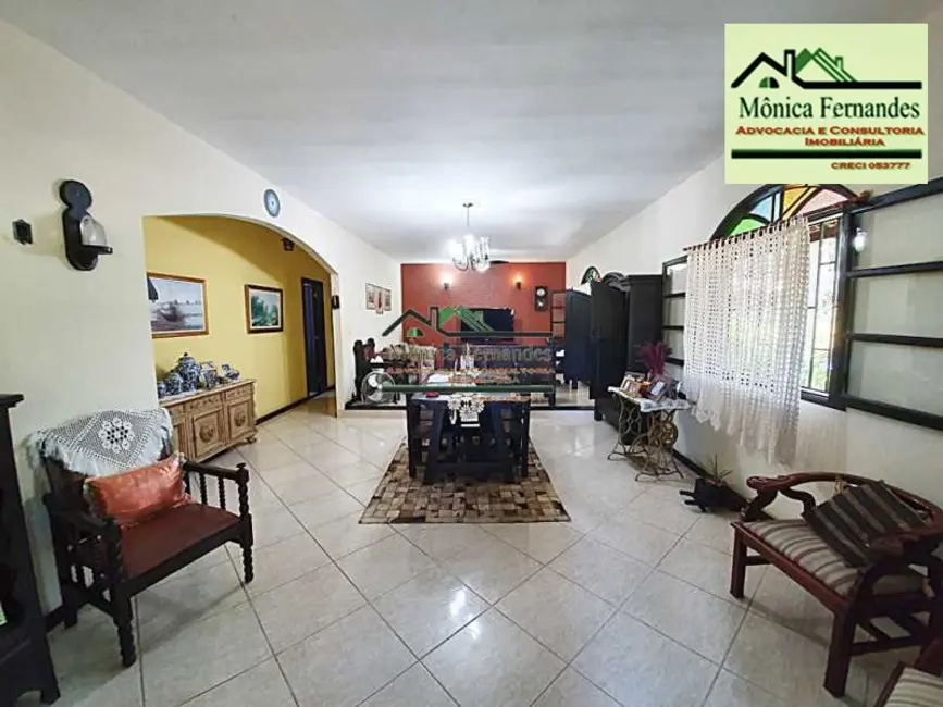 Foto 1 de Casa com 3 quartos à venda, 177m2 em Marica - RJ
