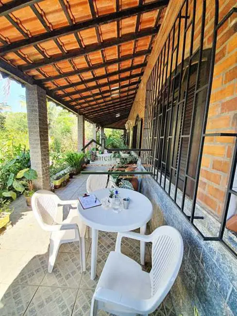 Foto 3 de Casa com 3 quartos à venda, 177m2 em Marica - RJ