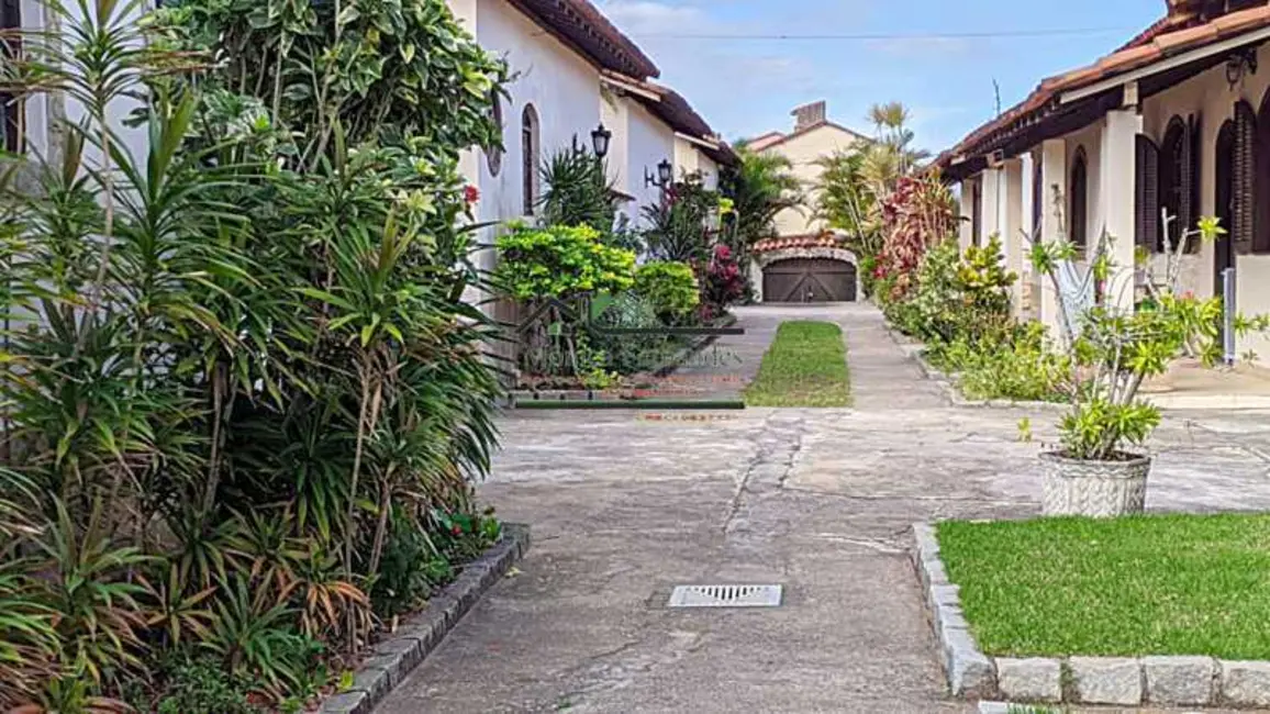 Foto 2 de Casa de Condomínio com 2 quartos à venda, 146m2 em Marica - RJ
