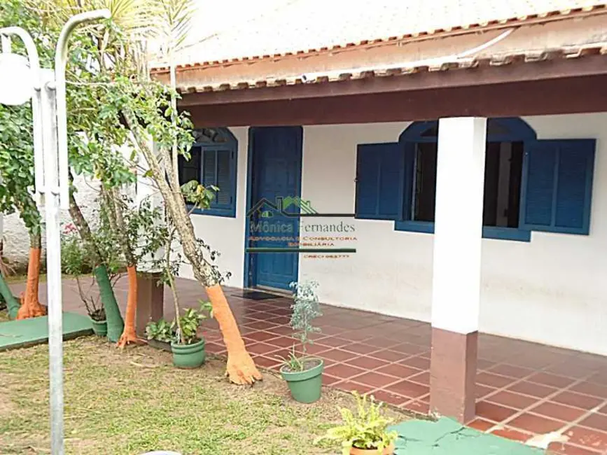 Foto 4 de Casa com 2 quartos à venda, 225m2 em Marica - RJ