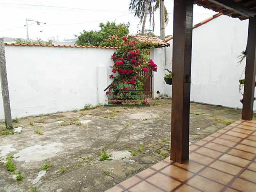 Foto 2 de Casa com 3 quartos à venda, 130m2 em Marica - RJ