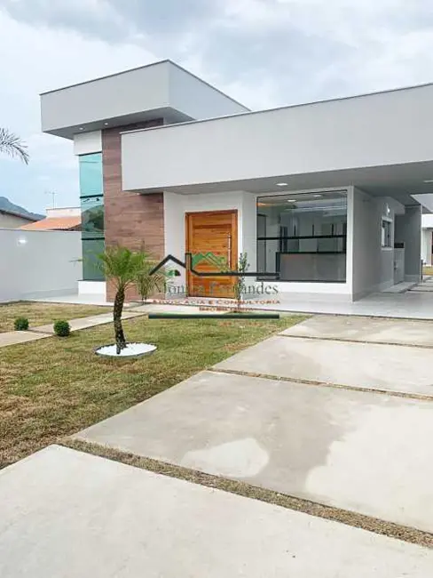 Foto 3 de Casa com 3 quartos à venda, 131m2 em Marica - RJ